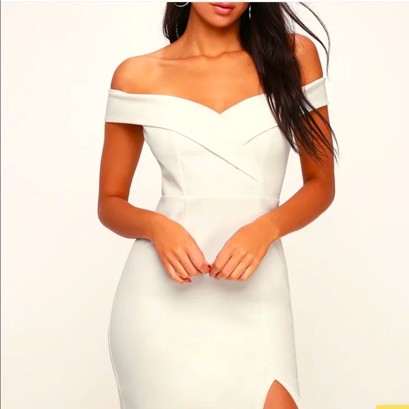 Lulus Dresses & Skirts - Lulus off the should White dress